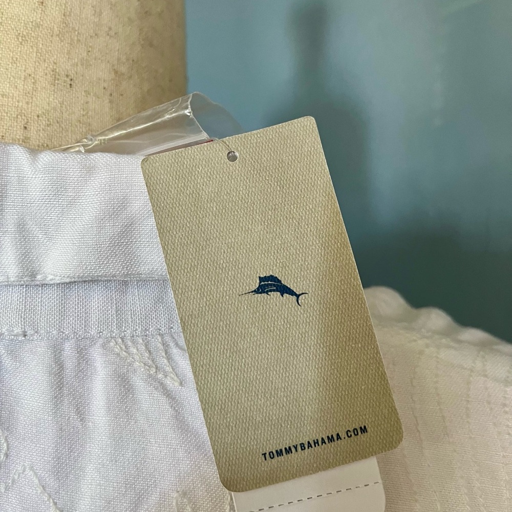 NWT- Tommy Bahama,White Button-Up Shirt, size xs - Picture 6 of 6